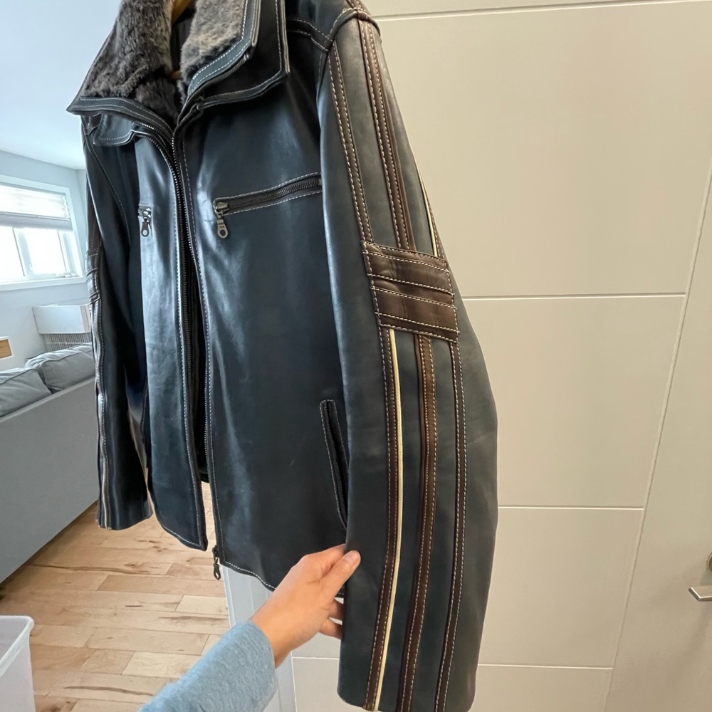 Leather jacket - Picture 10 of 14